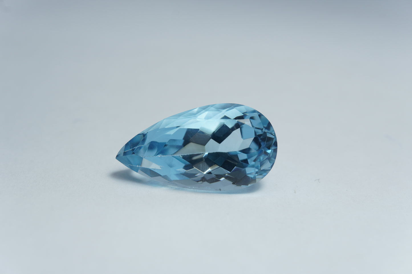11.10ct Topaz 18x10mm