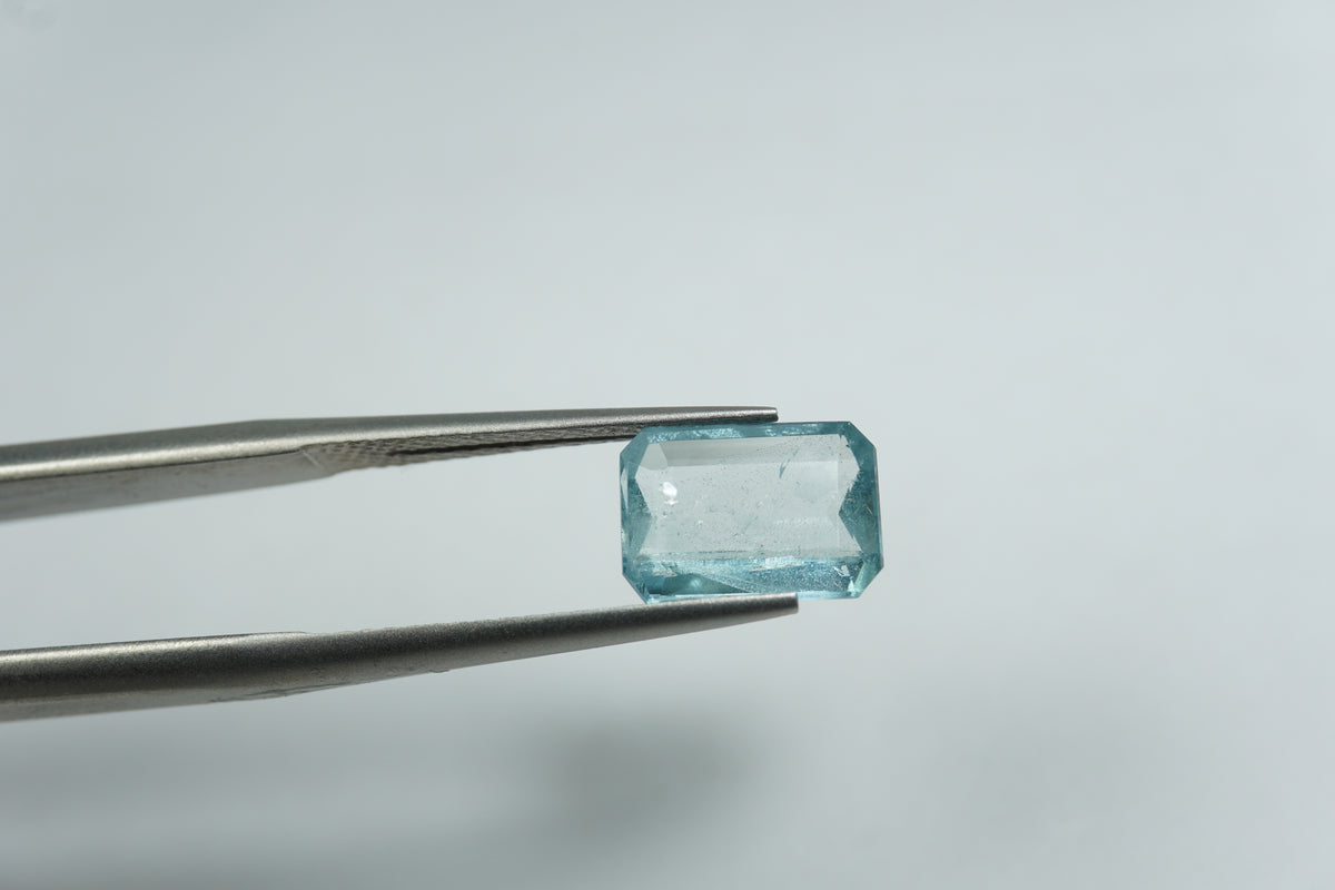 1.72ct Aquamarine 9x6mm
