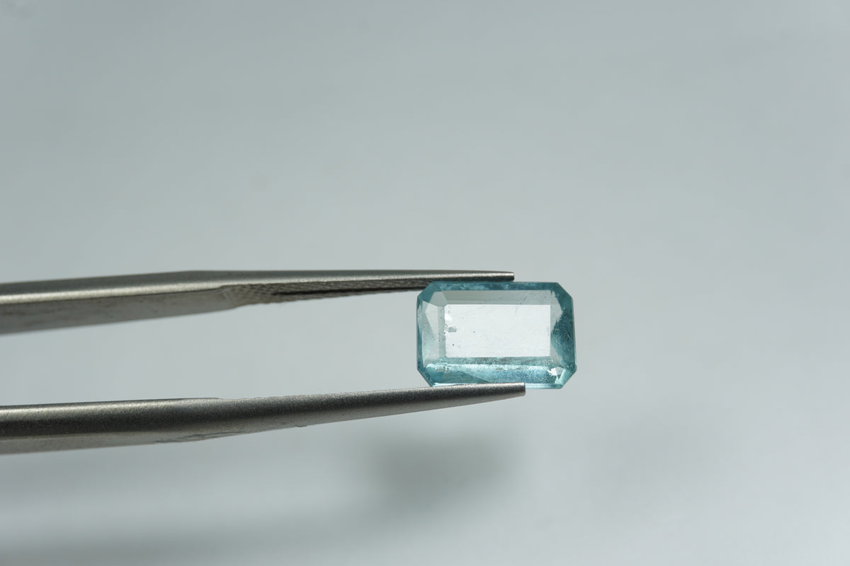 1.72ct Aquamarine 9x6mm