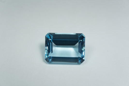 13.63ct Topaz sky 15x11.5mm