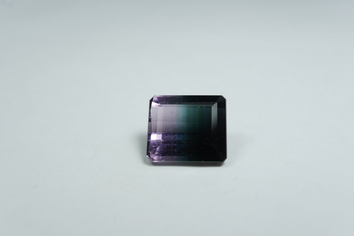 7.69ct Tourmaline bicolor 12x10.5mm