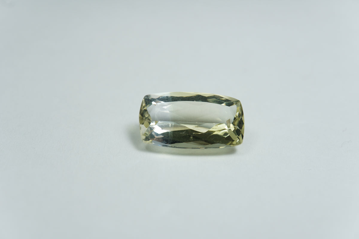 4ct Beryl bicolor 13x8mm