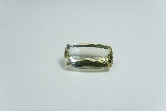 4ct Beryl bicolor 13x8mm