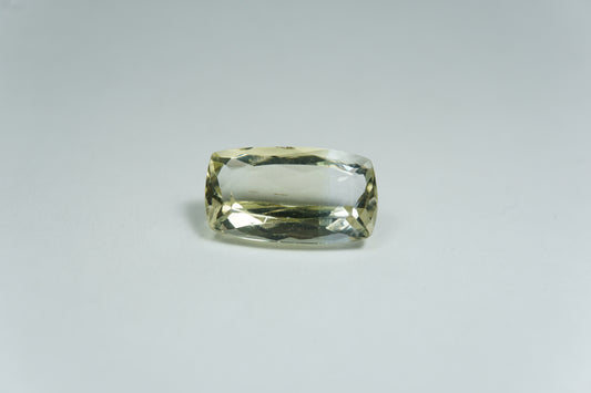 4ct Beryl bicolor 13x8mm