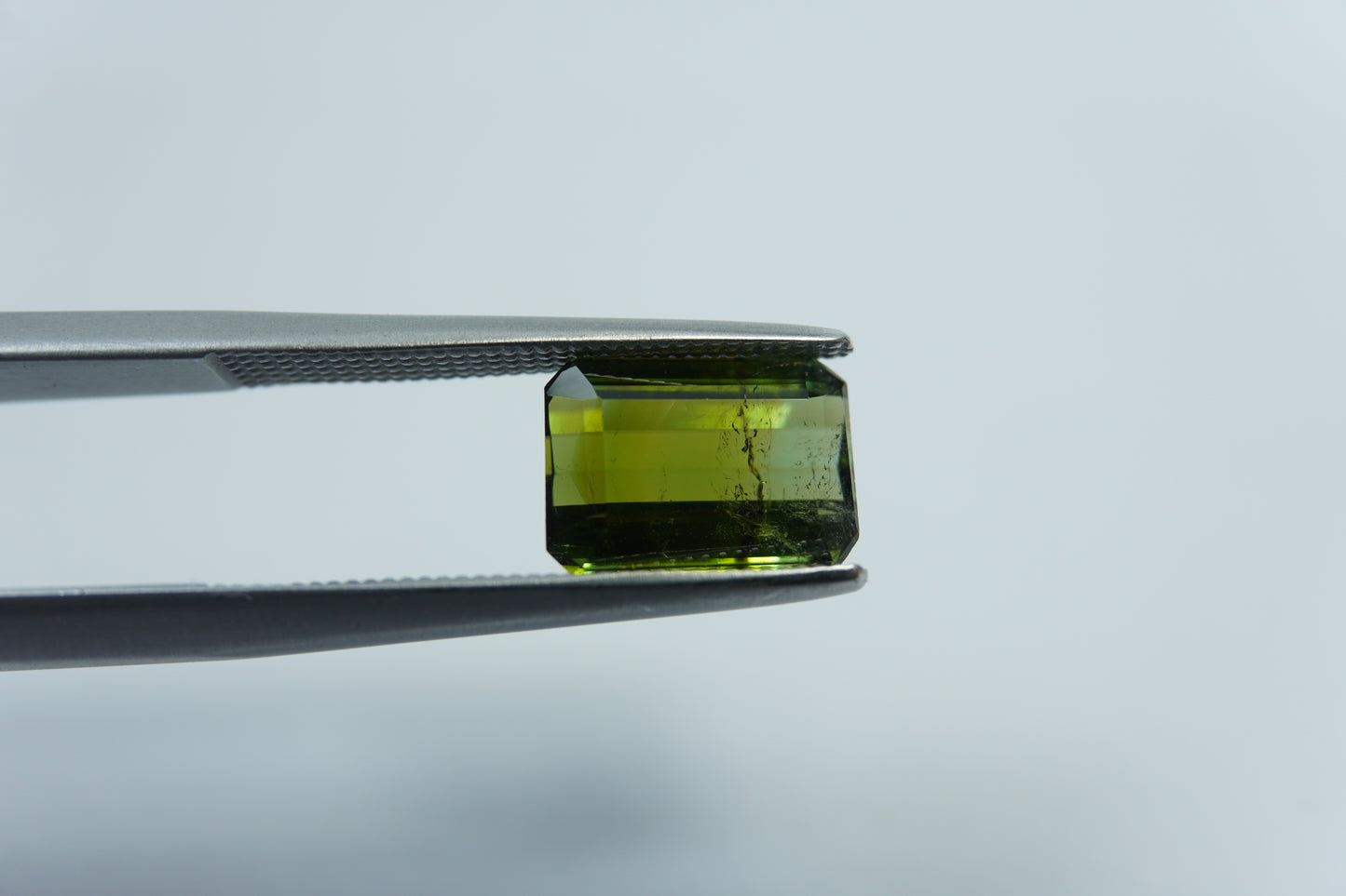 2.25ct Tourmaline bicolor 9x6mm