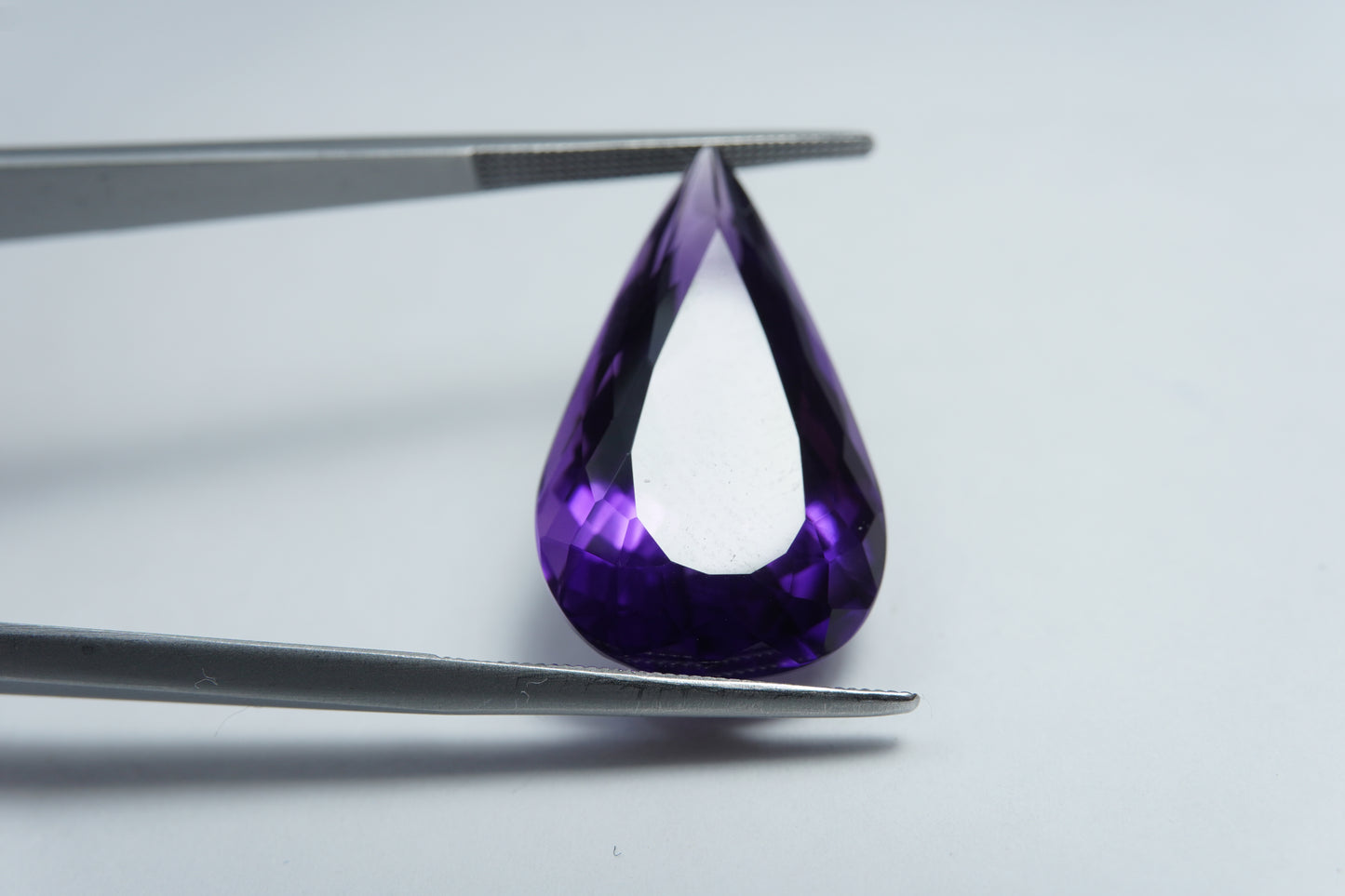 18ct Amethyst 24x14mm