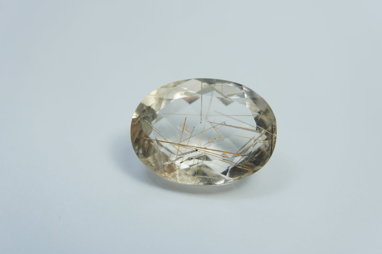 17ct Quartz with inclusion 19x14mm