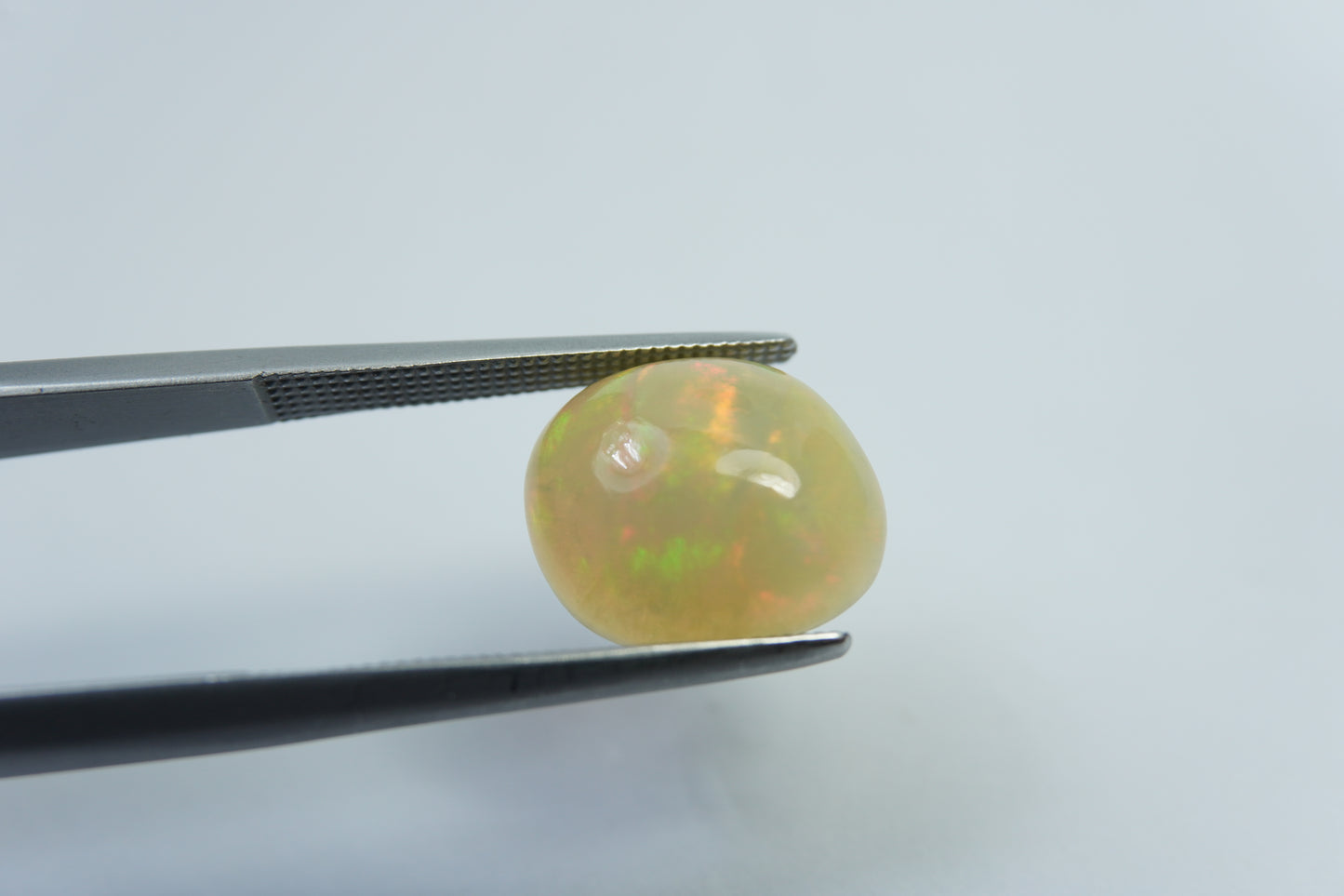 3.10ct Noble opal 12x10mm
