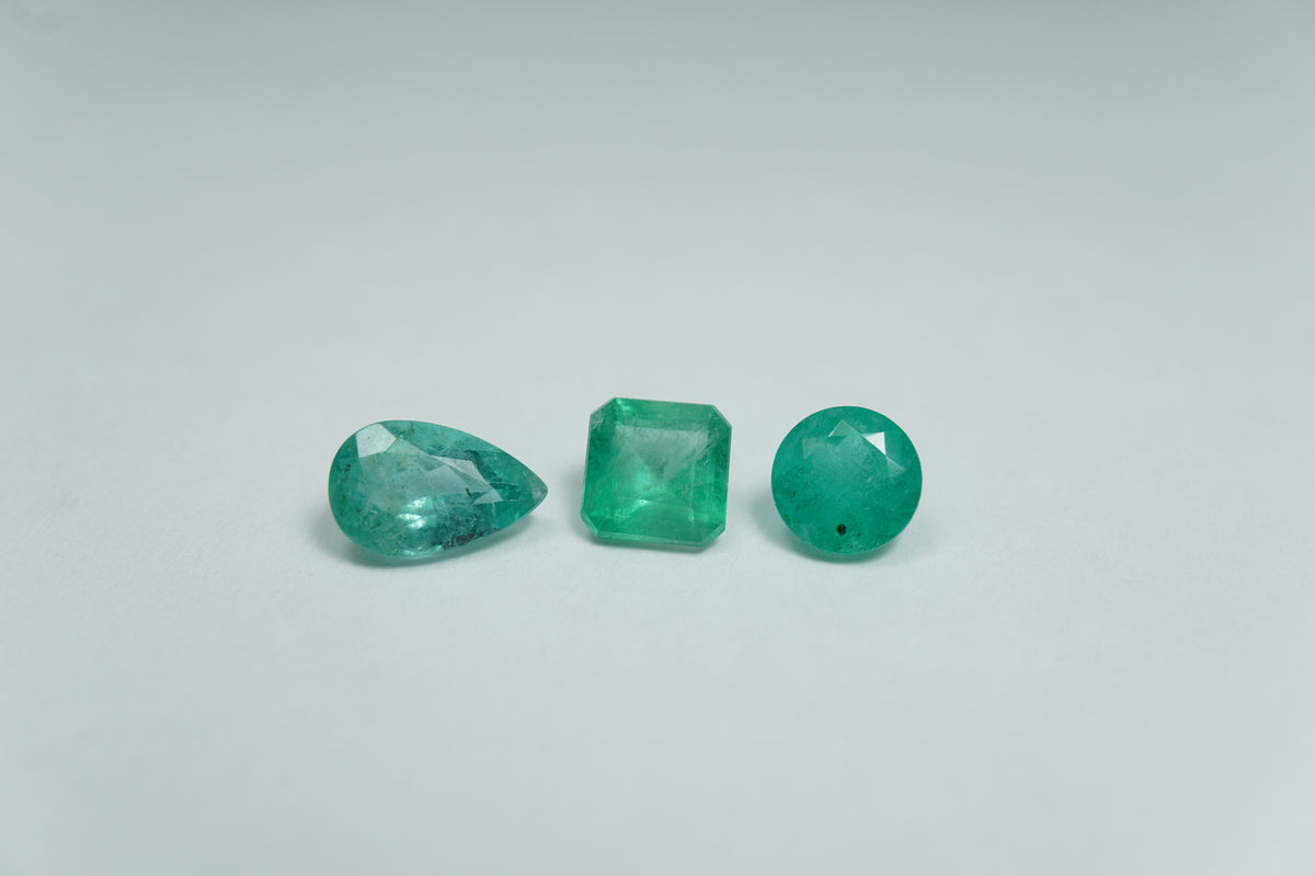 1.60ct Emeralds 7x4mm / 5mm / 5mm