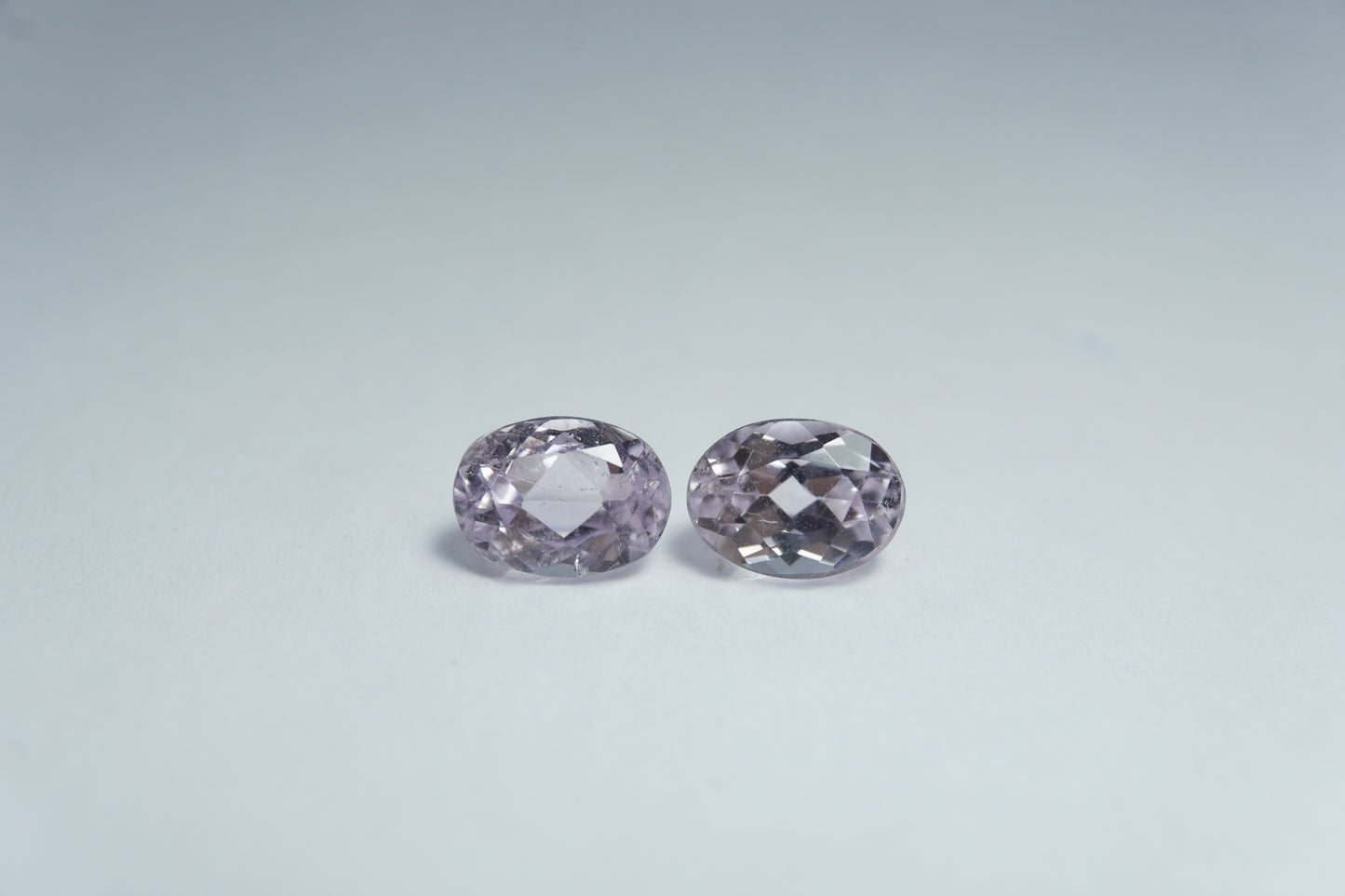 2.10ct Kunzite pair 7x5mm