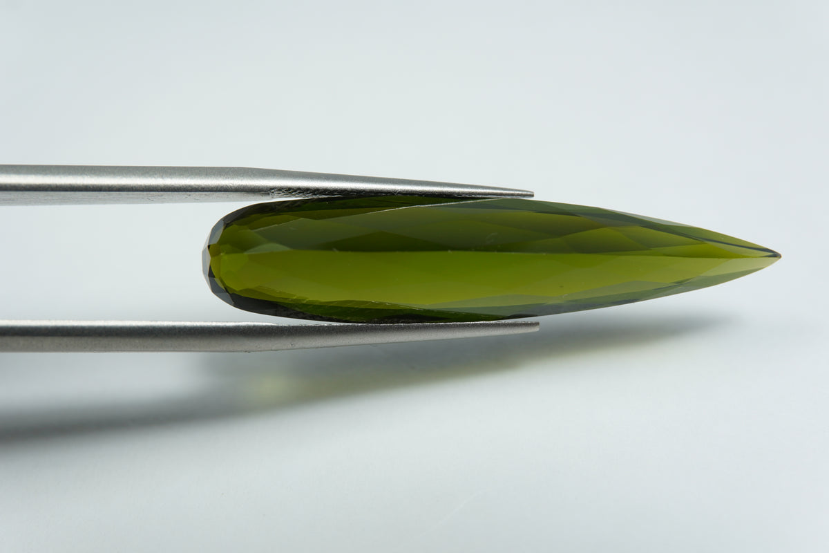 12.40ct Tourmaline 37.5x8mm