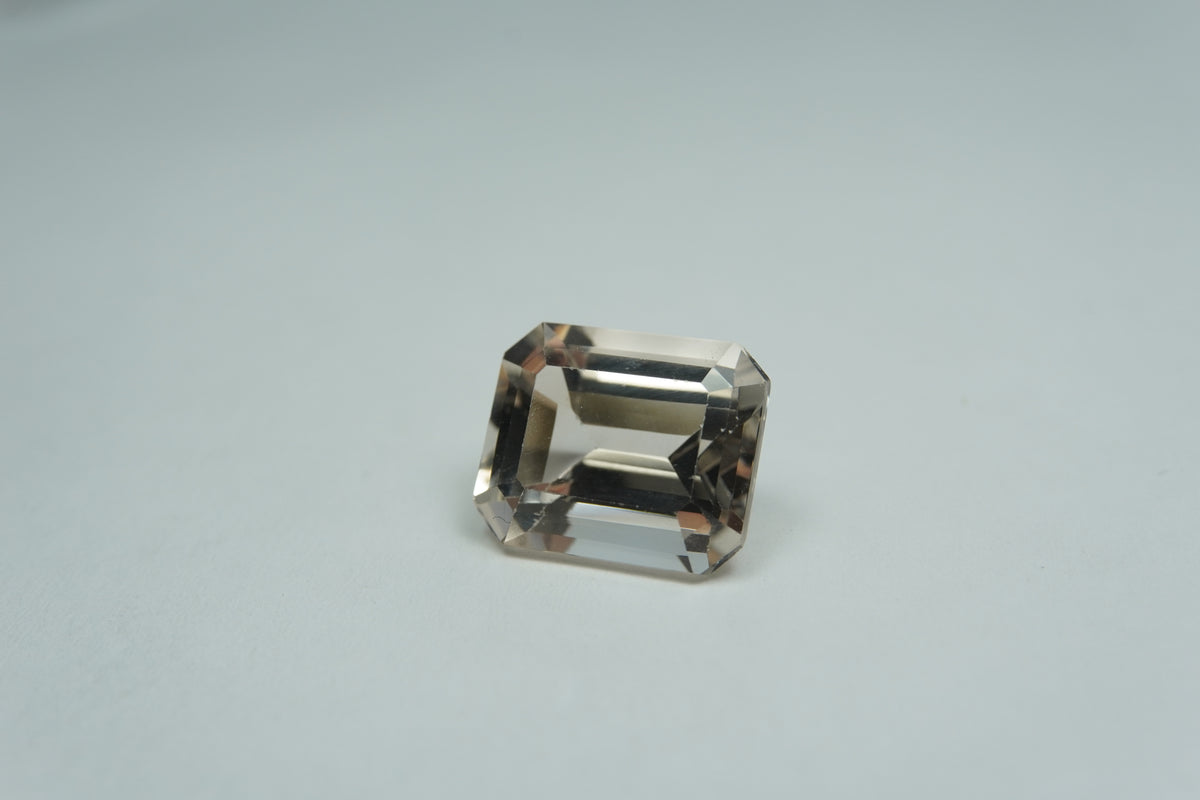 6.85ct Topaz 12x9.5mm
