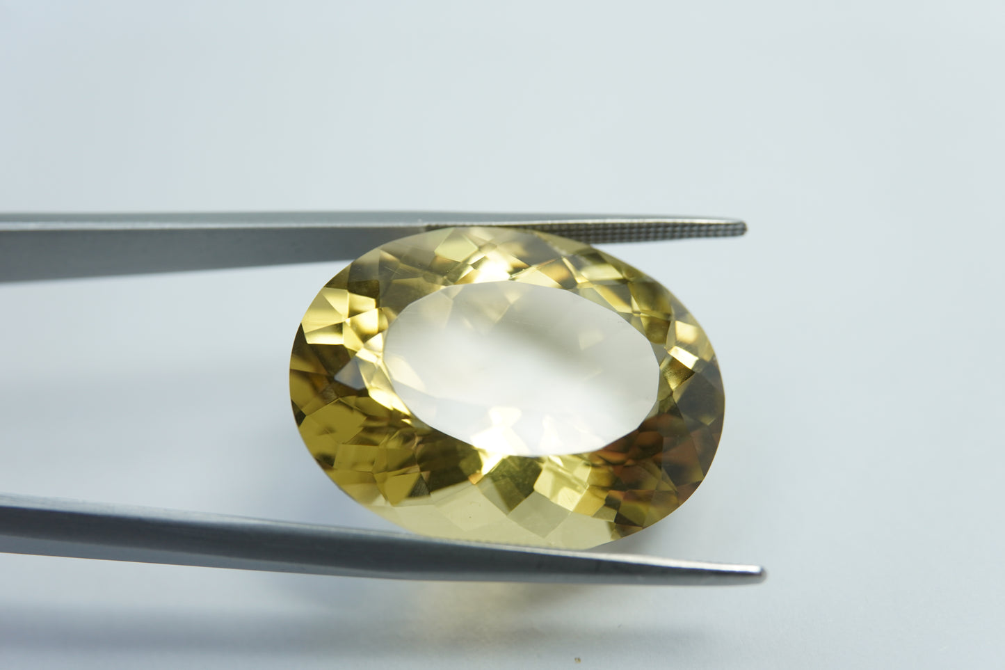 28.75ct Green gold 24x18mm