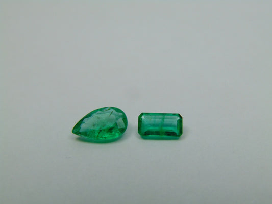 1.23ct Emerald 8x5mm 7x3mm