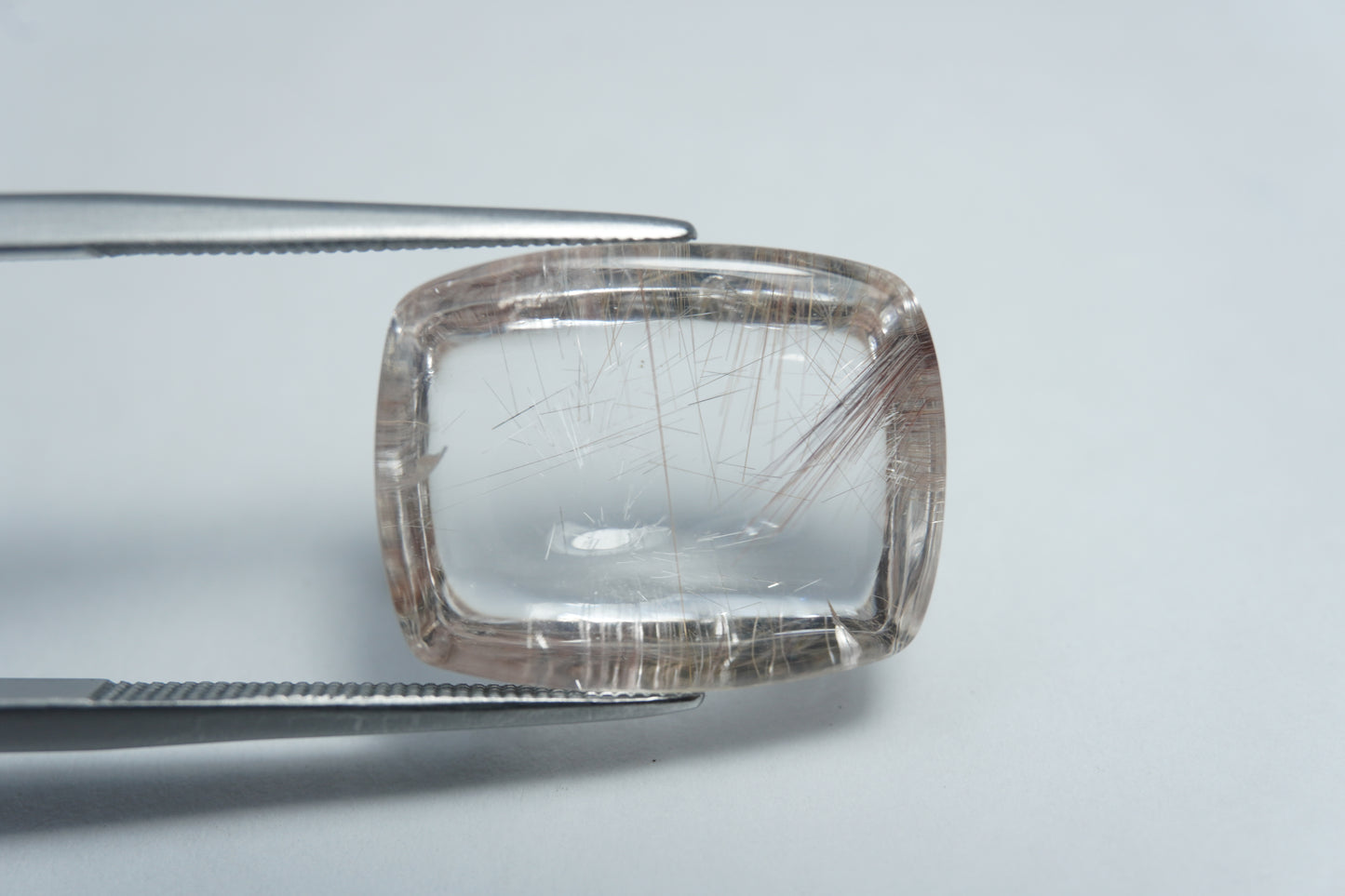 17.80ct Quartz with inclusion cabochon 18x14mm