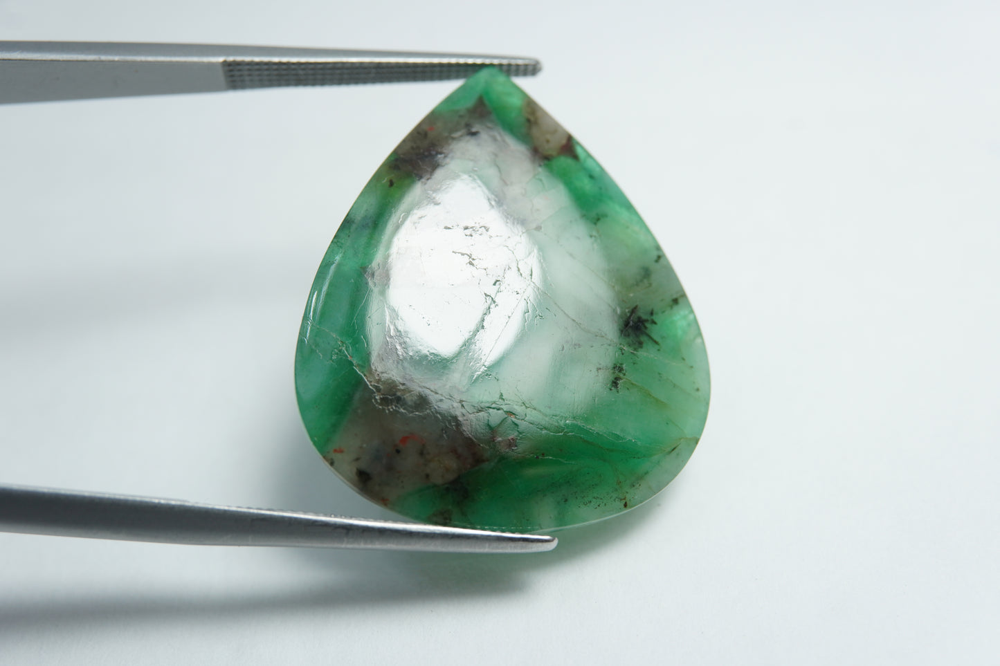 15.46ct Emerald 27x23mm