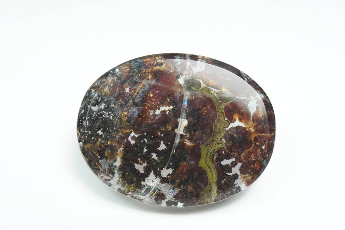 43.20ct Quartz with inclusion 29x22mm