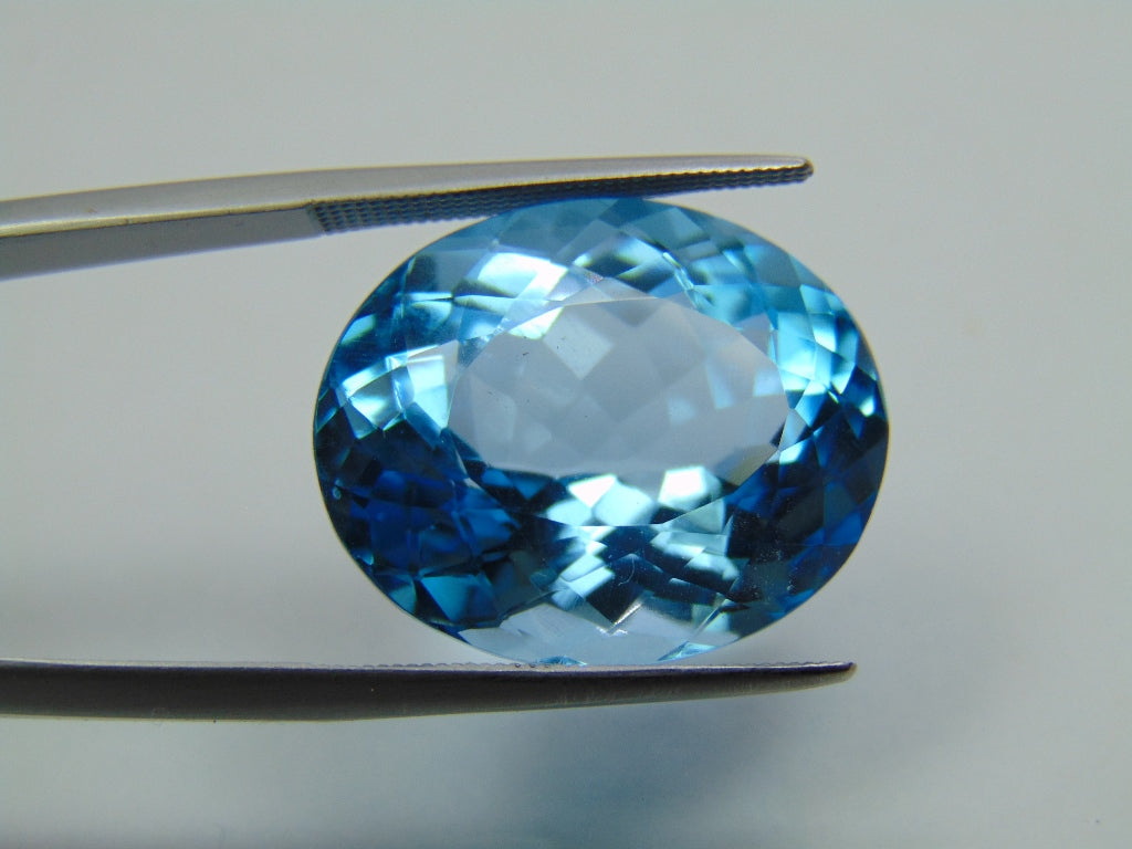 30.30ct Topaz 21x17mm