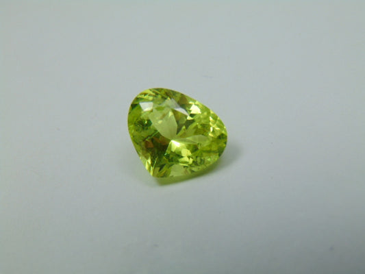 5.55ct Chrysolite 12x10mm