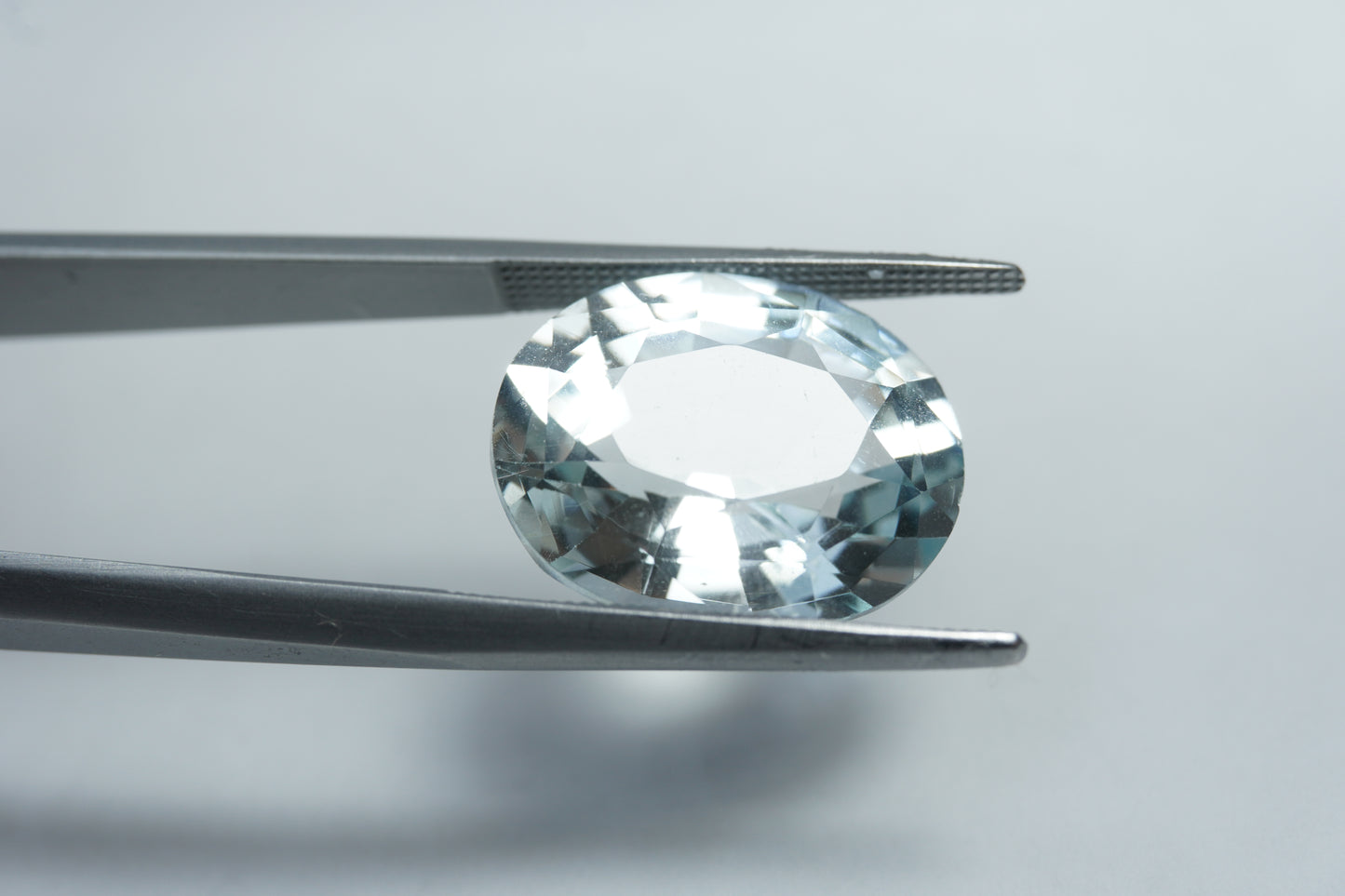 13.18ct Topaz natural color 16x13mm