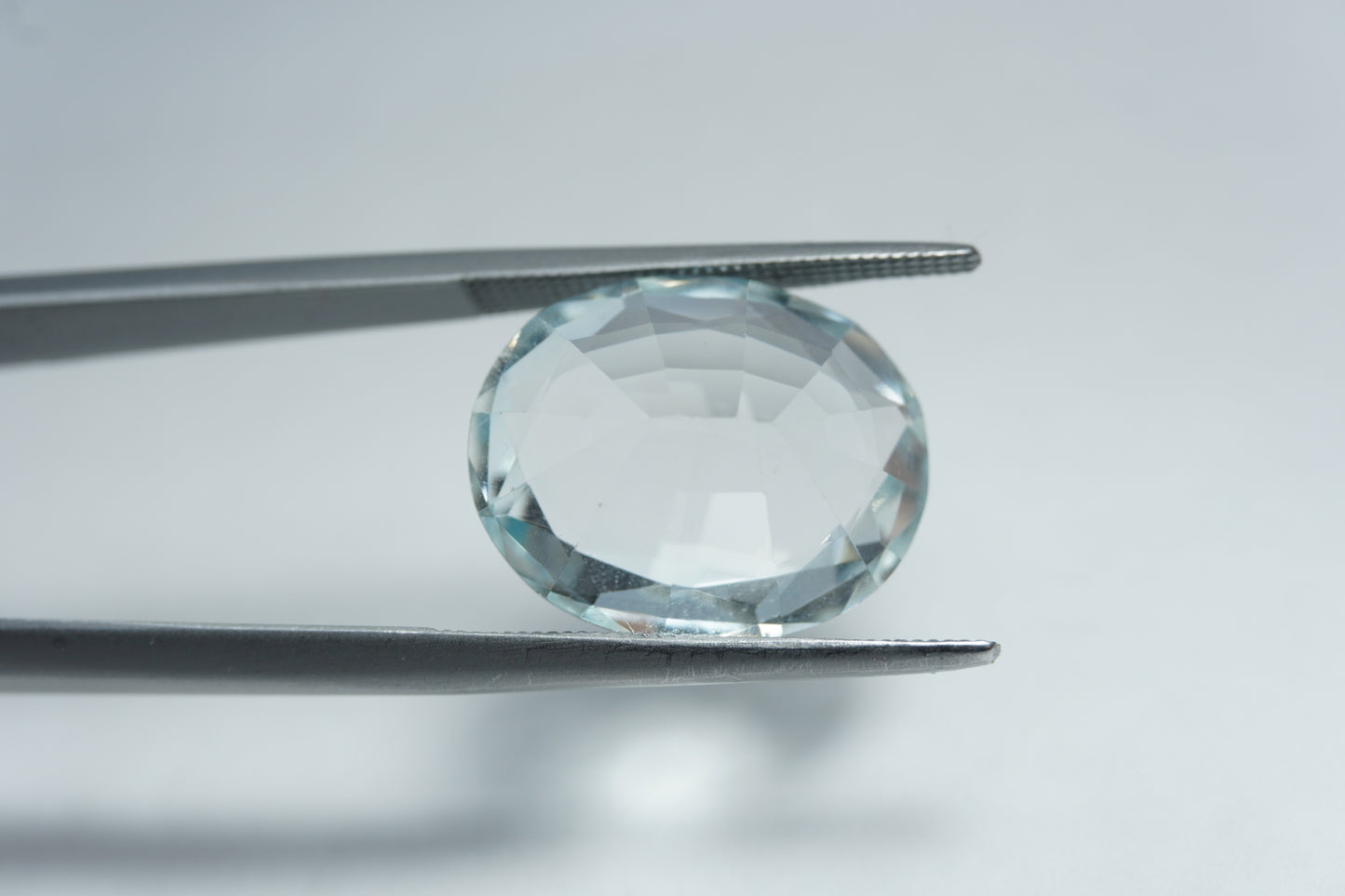 13.18ct Topaz natural color 16x13mm