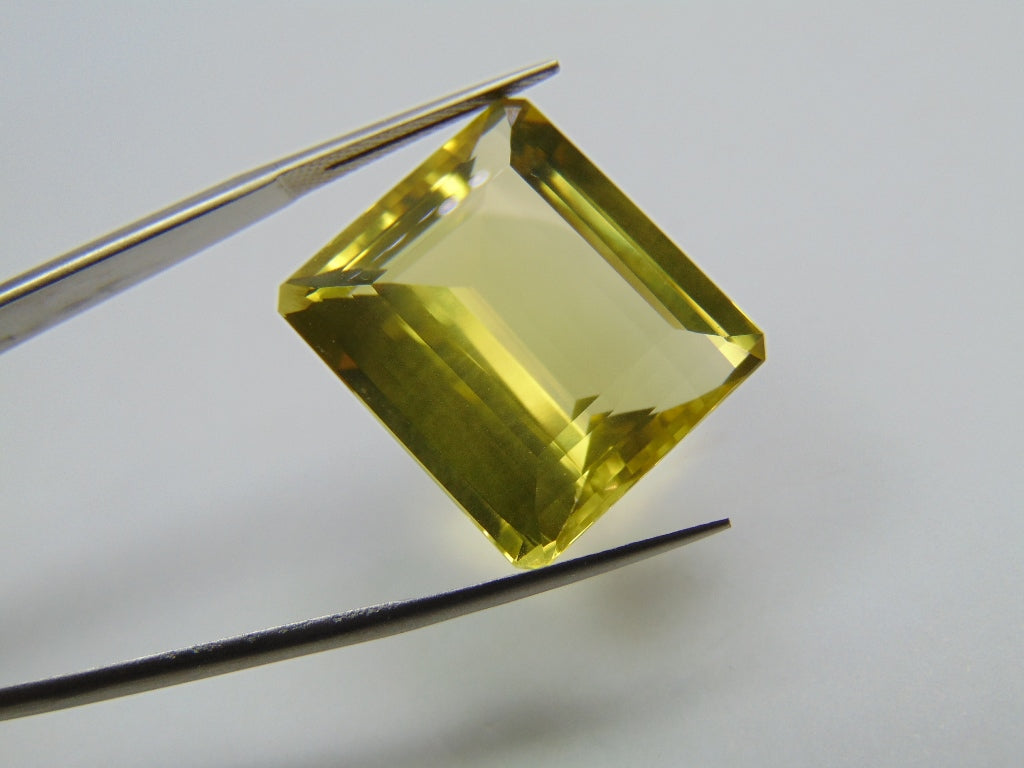 33.95ct Green Gold 22x19mm