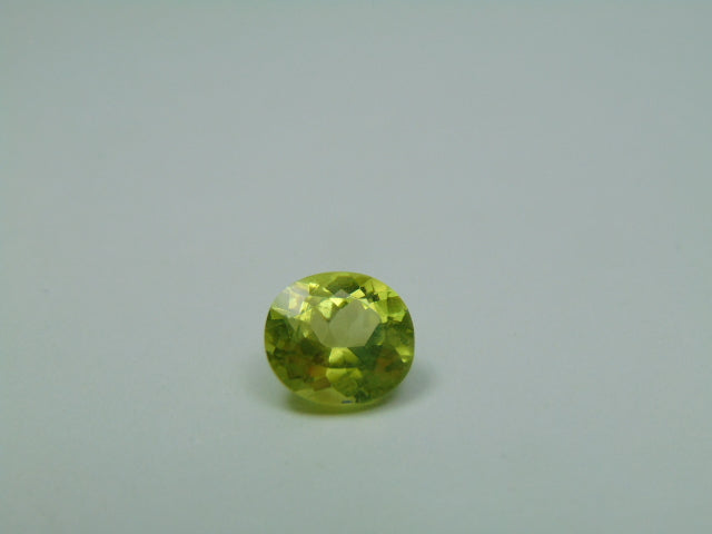 2.40ct Chrysolite 8x7mm