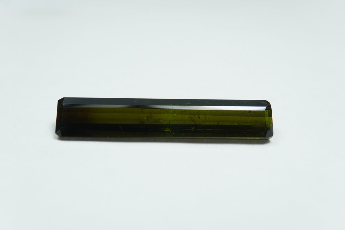 9.89ct Tourmaline 33x6mm