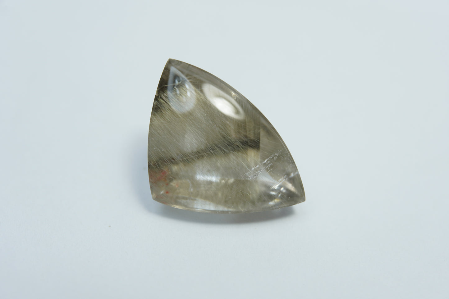 23.80ct Quartz with inclusion 24x17mm