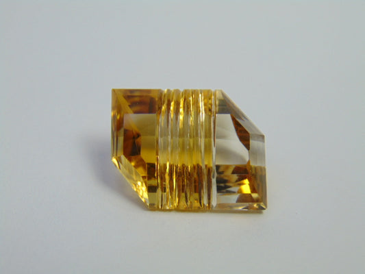 41.40ct Citrine Bicolor 24x9mm