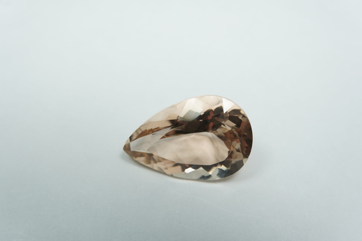 11ct Topaz 18x10mm