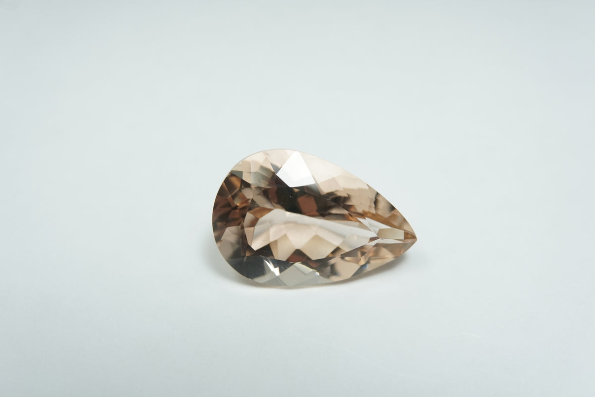 11ct Topaz 18x10mm
