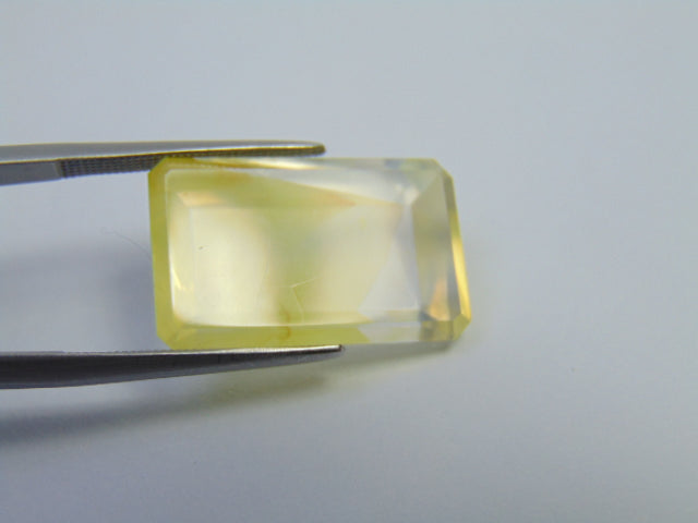 14.45ct Quartz With Inclusion 22x13mm