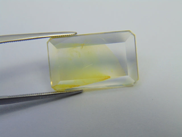 14.45ct Quartz With Inclusion 22x13mm