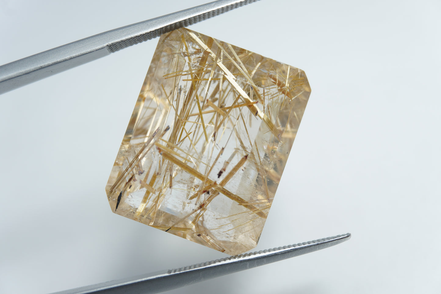 24.25ct Rutile 20x16mm