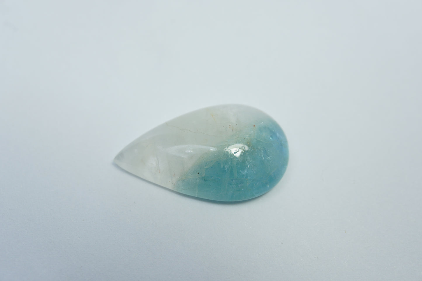 15.50ct Aquamarine bicolor Cabochon 25x15mm