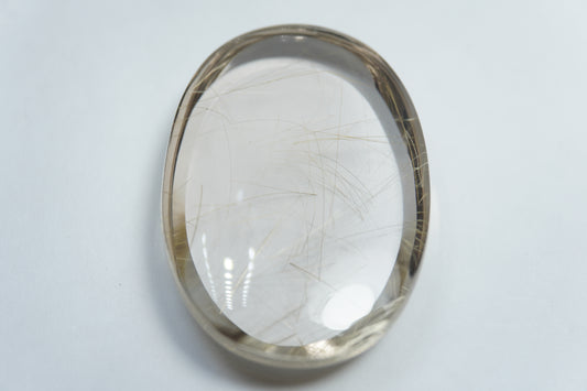 82.70ct Quartz with inclusion 39x26mm