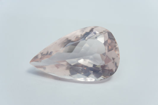 61.40ct Quartz rose 36x22mm