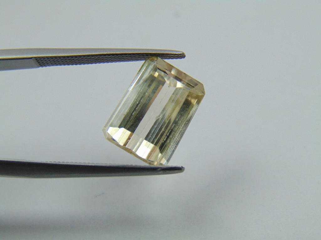 5.15ct Beryl with Needle 12x8mm