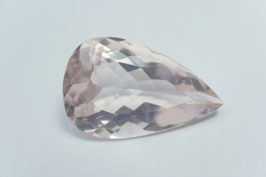 61.40ct Quartz rose 36x22mm