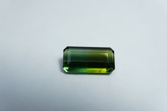 2.08ct Tourmaline bicolor 11x6mm