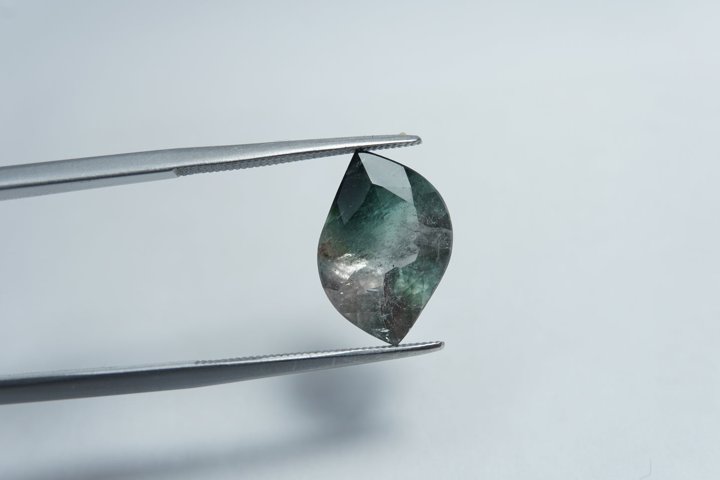 4.90ct Tourmaline bicolor 15x10mm