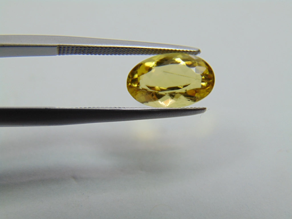 2.50ct Beryl With Needle 11x7mm