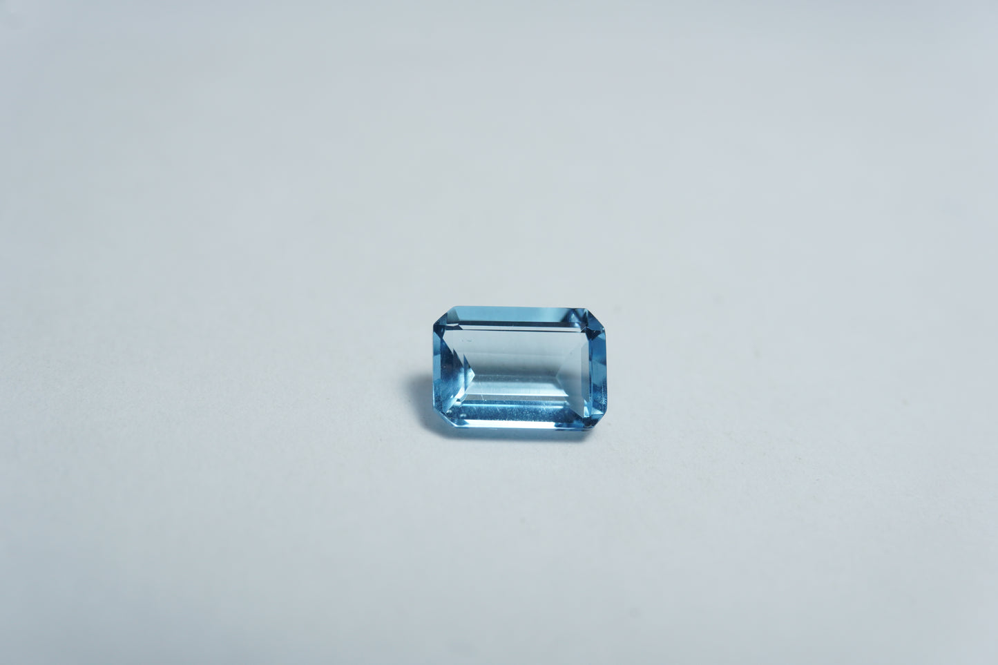 0.98ct Topaz 7x5mm