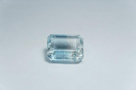 6.30ct Topaz bicolor natural color 11.5x6mm