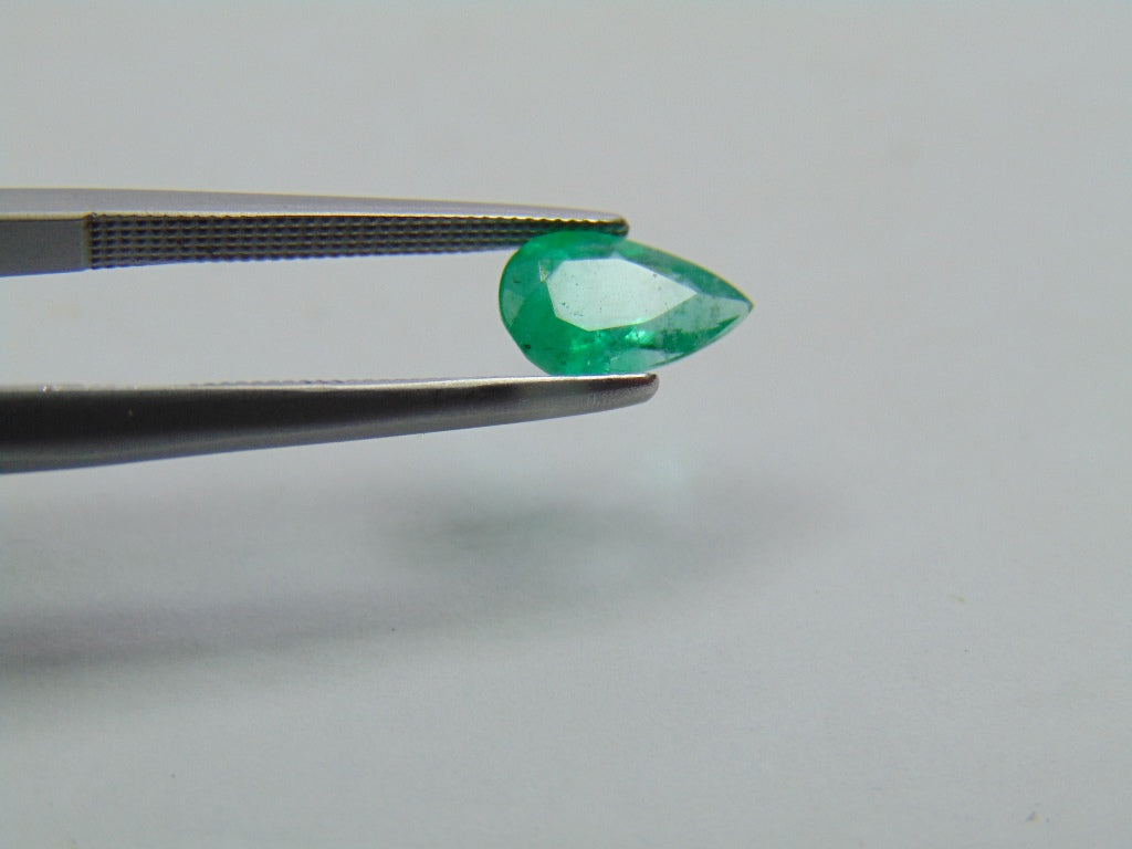 0.90ct Emerald 10x5mm