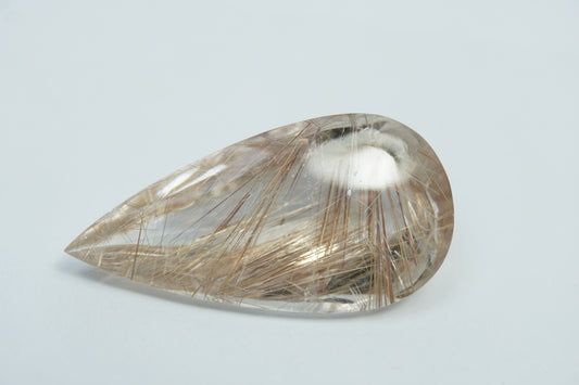 35.50ct Quartz with inclusion 37x19mm