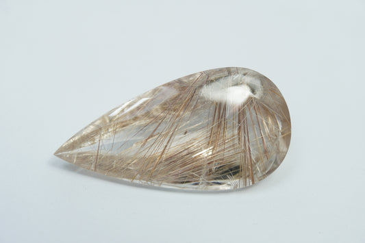 35.50ct Quartz with inclusion 37x19mm