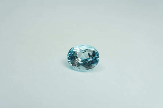 4.20ct Topaz sky 10x8mm