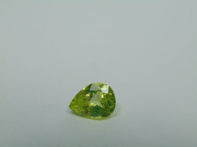 2.05ct Chrysolite 9x7mm